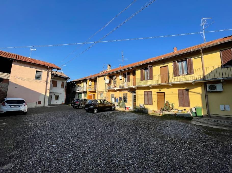 Incortedafabio Design Flat With Bikes Caronno Pertusella Exterior foto